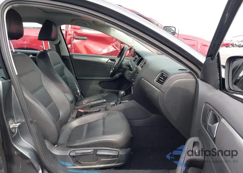 2017 Volkswagen Jetta 1.4T Se z USA, uszkodzony, nr VIN 3VWDB7AJ3HM415475